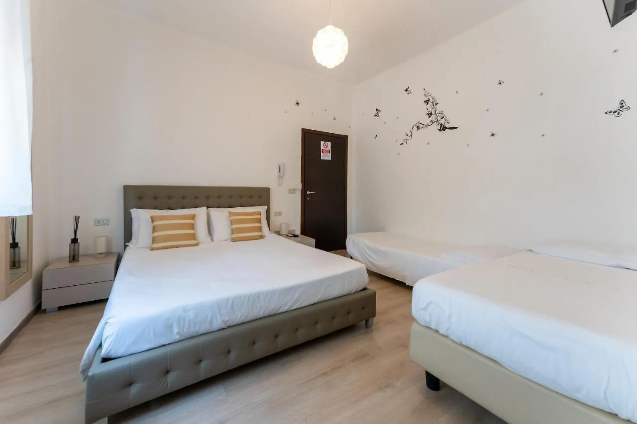 **  Hotel Benaco Mavras Peschiera del Garda Italy