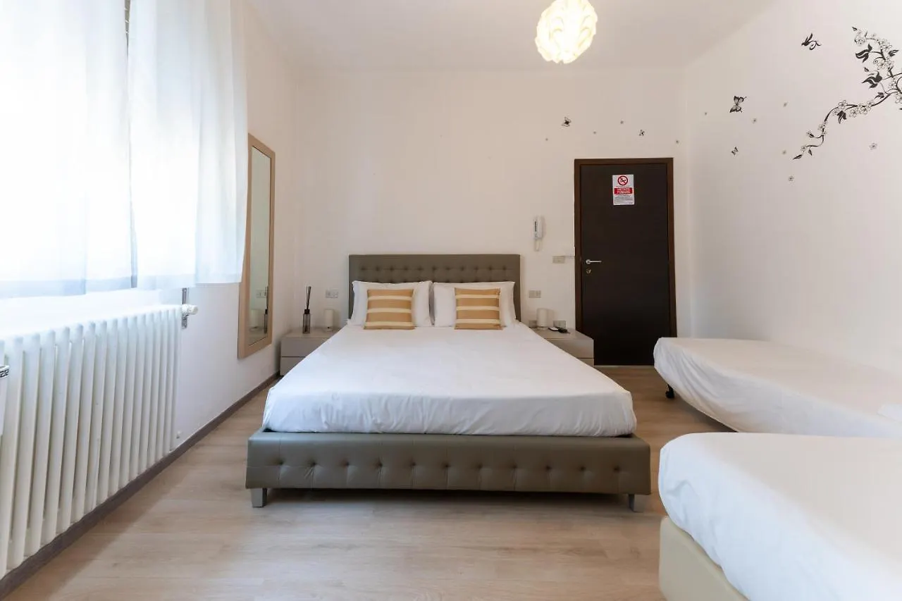 Hotel Benaco Mavras Peschiera del Garda Olaszország